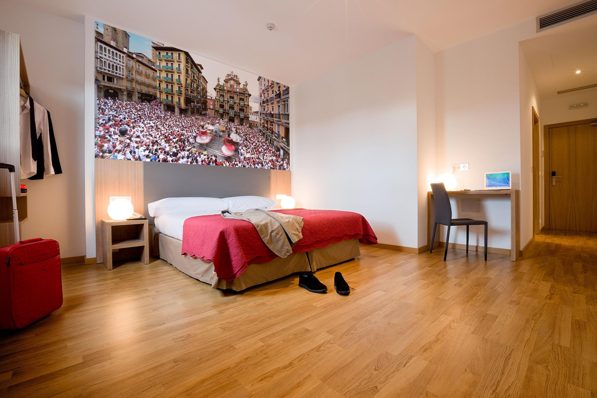 Pamplona Hostal Hotel